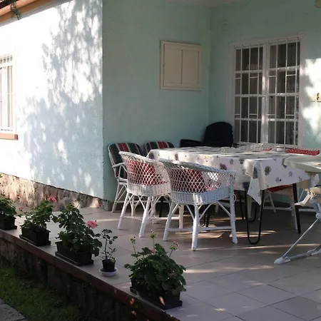 Evelin Nyaralohaz Holiday home